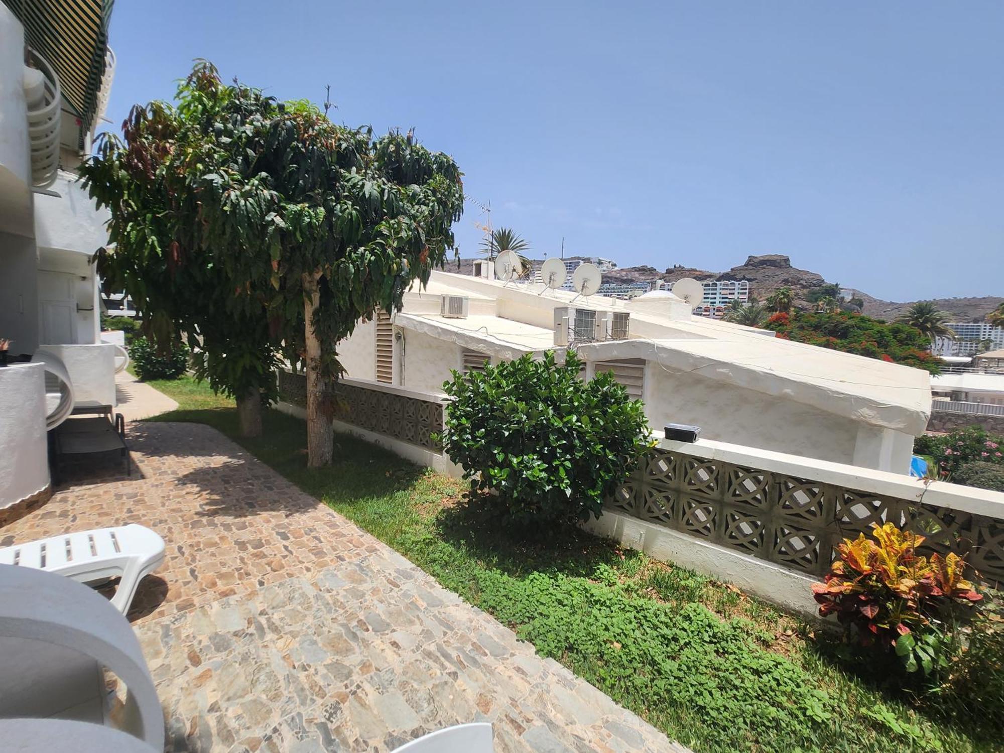 Modern Ground Floor Apartment , A Few Steps From The Beach Mogan Exterior photo